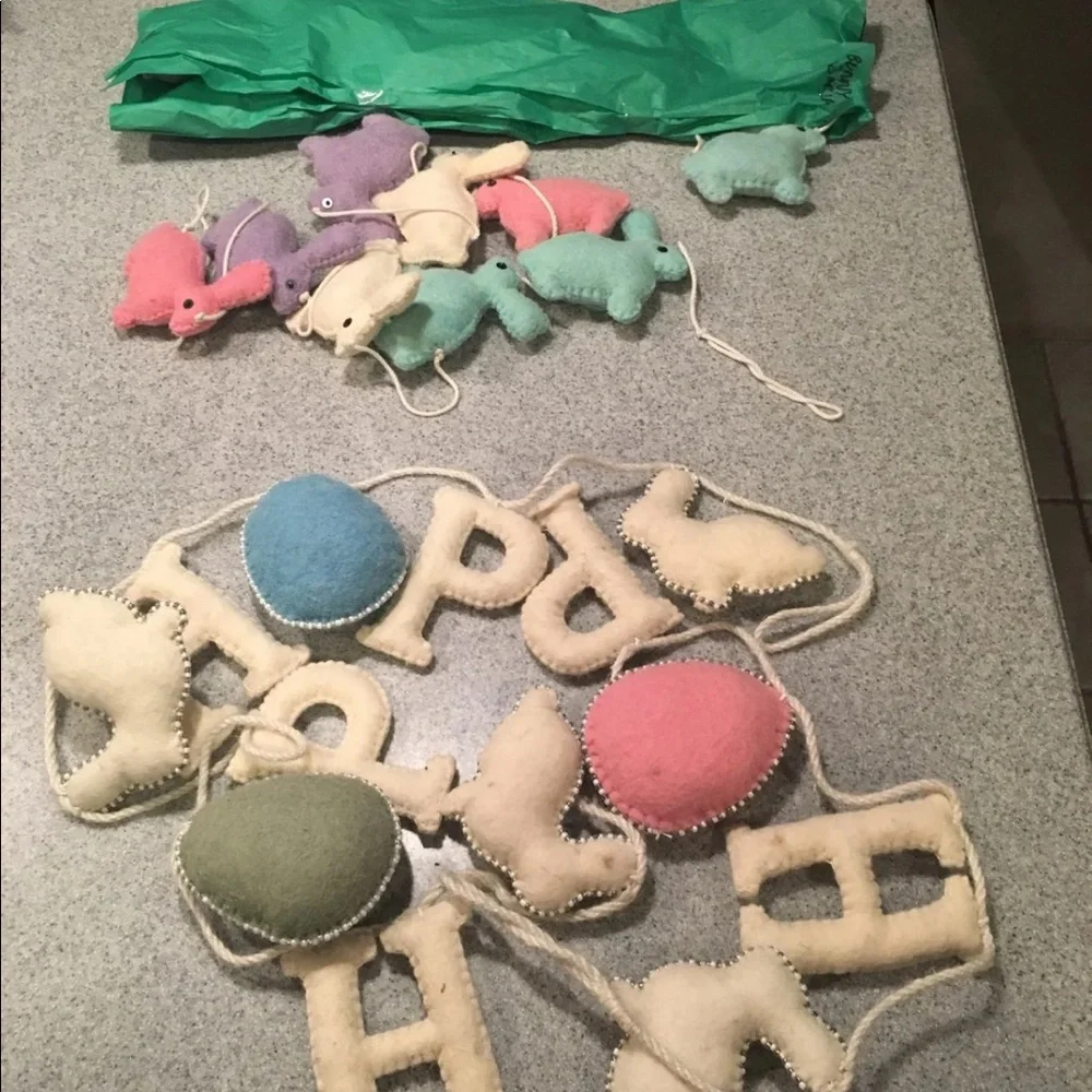 - 2 EASTER GARLANDS, felt material bunny’s and eggs, HOPPY school class ro…